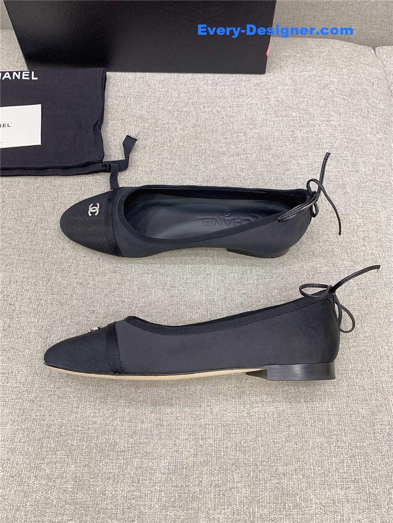 CC vintage flat shoes