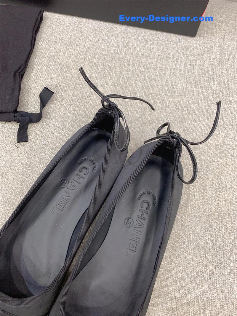 CC vintage flat shoes