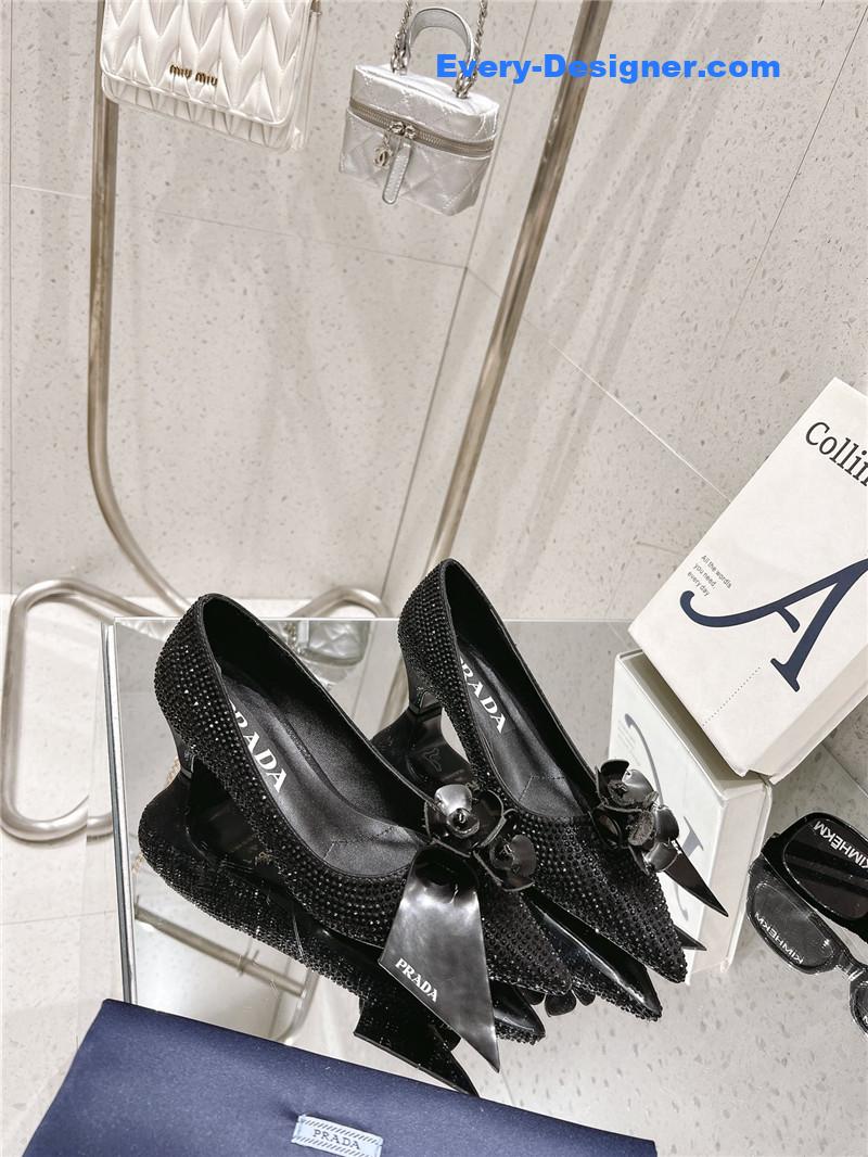 pra*a full D1am0nd shoes