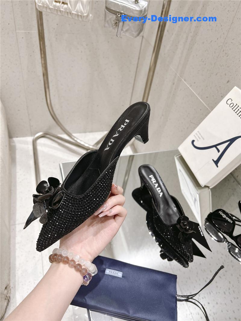 pra*a full D1am0nd sandals