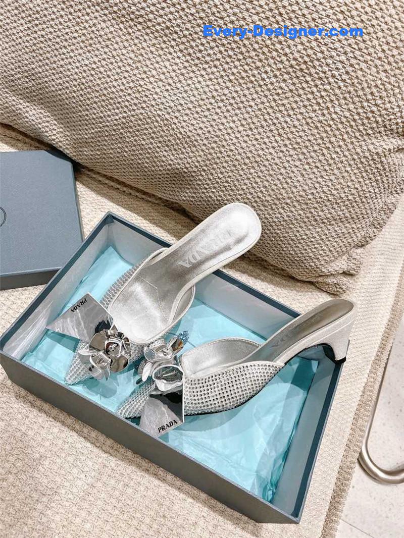 pra*a full D1am0nd sandals