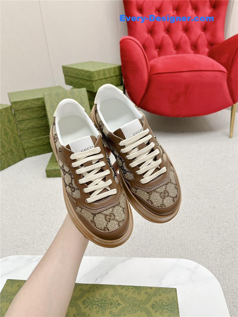 Gvc*1 chunky b series lightweight soft platform sneakers