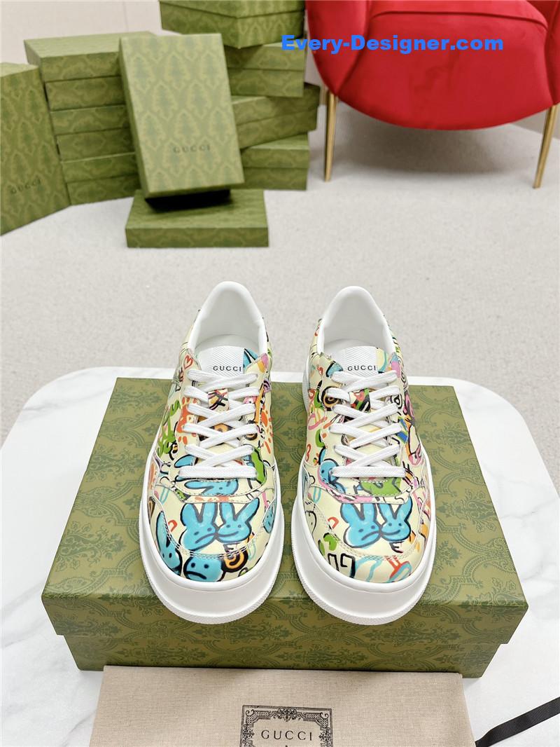 Gvc*1 chunky b series lightweight soft platform sneakers