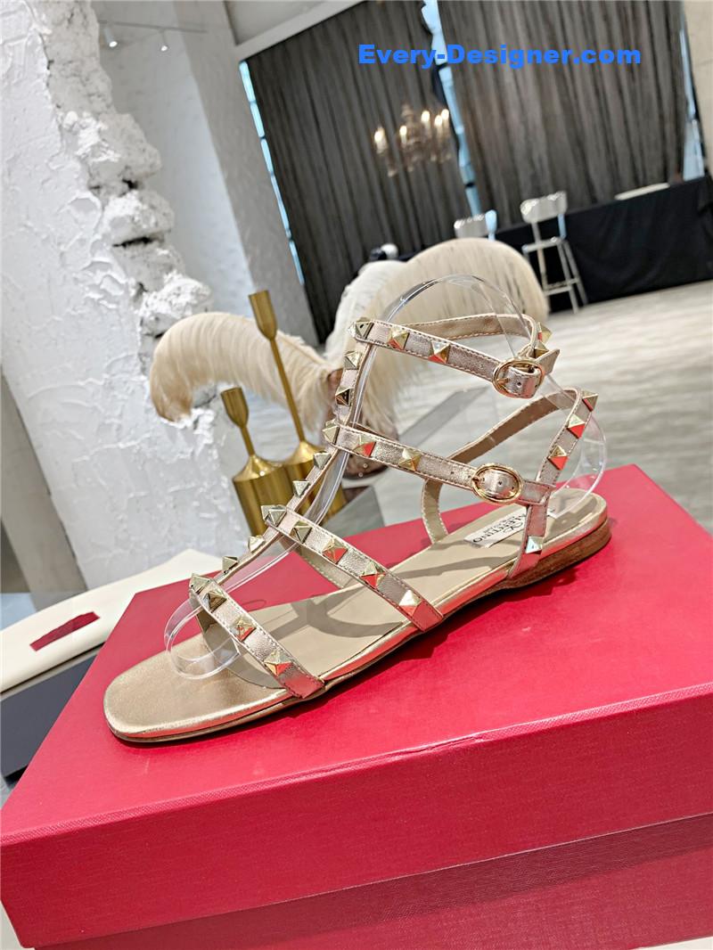 Va1e*ntin0 stud sandals