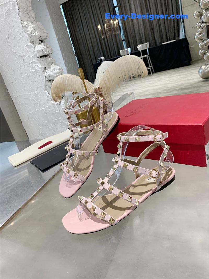 Va1e*ntin0 garavani rockstud pink studded sandals