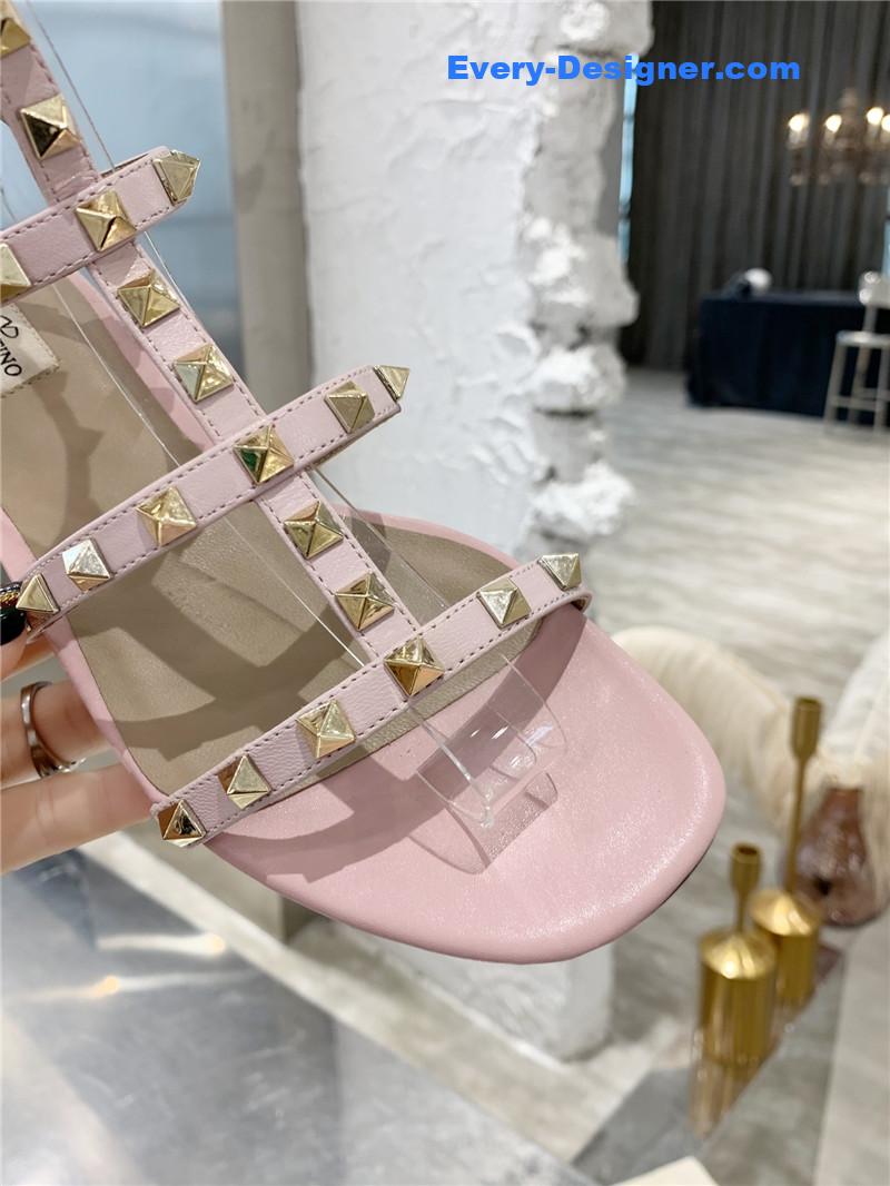 Va1e*ntin0 garavani rockstud pink studded sandals