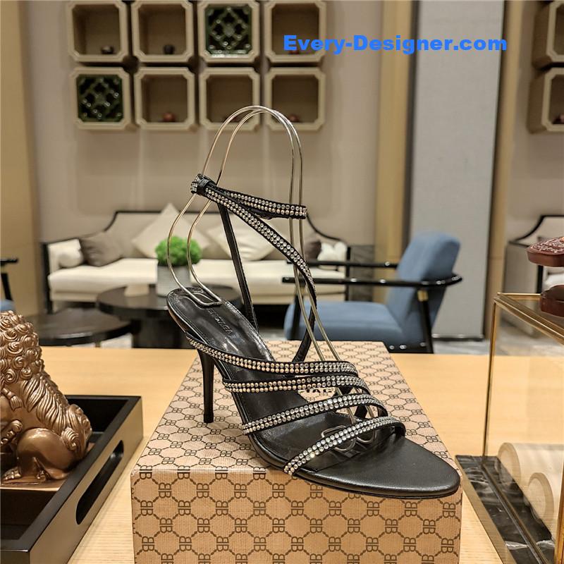 ba1en*iaga crystal hot D1am0nd strap sandals