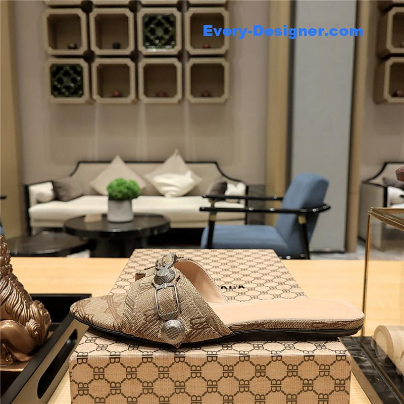 Ba1en*iaga lecagole series slippers