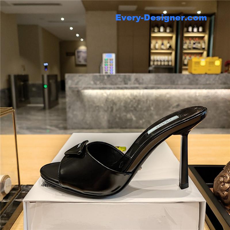 Pra*a stiletto round toe sandals