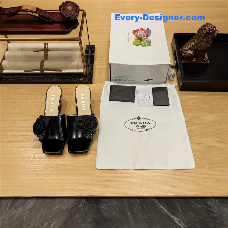 Pra*a low heel rosette square toe sandals