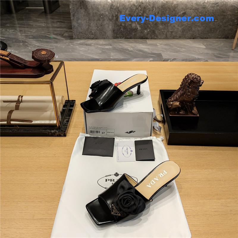 Pra*a low heel rosette square toe sandals