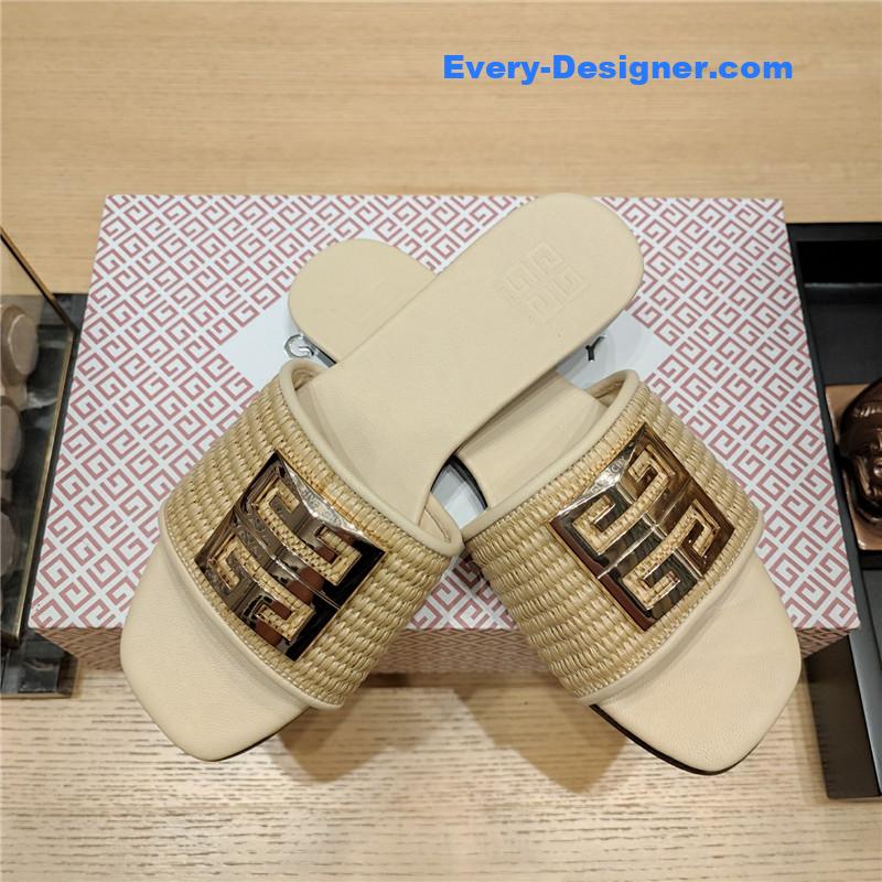 Givenchy Trendy Flat Slides