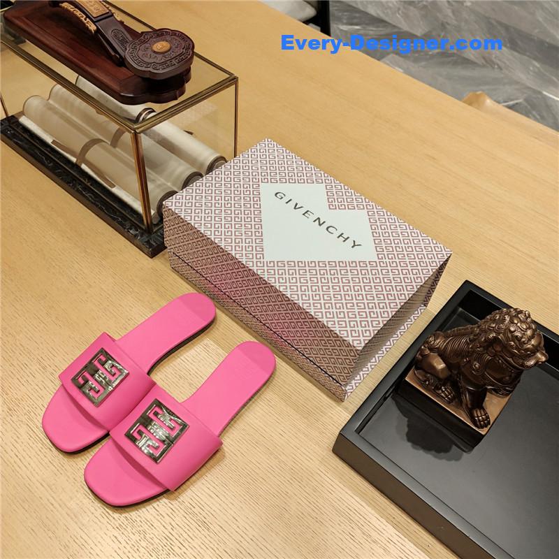 Givenchy Trendy Flat Slides