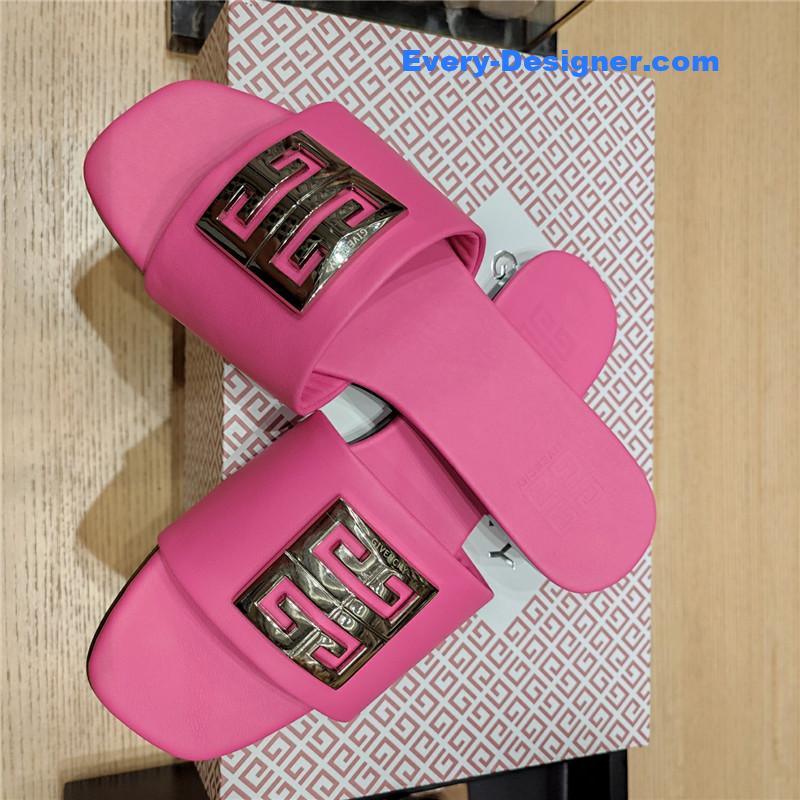 Givenchy Trendy Flat Slides
