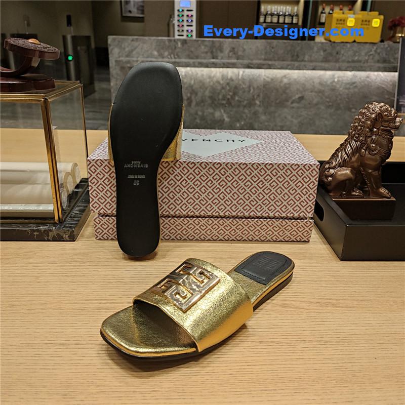 Givenchy Trendy Flat Slides