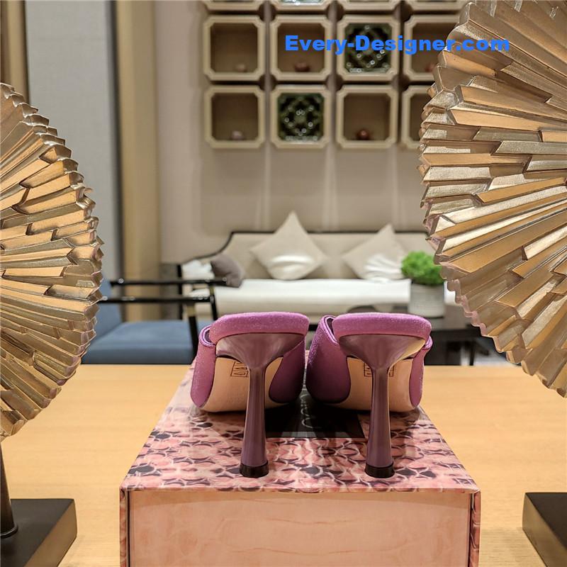 J1m*y Ch00 open toe sandals