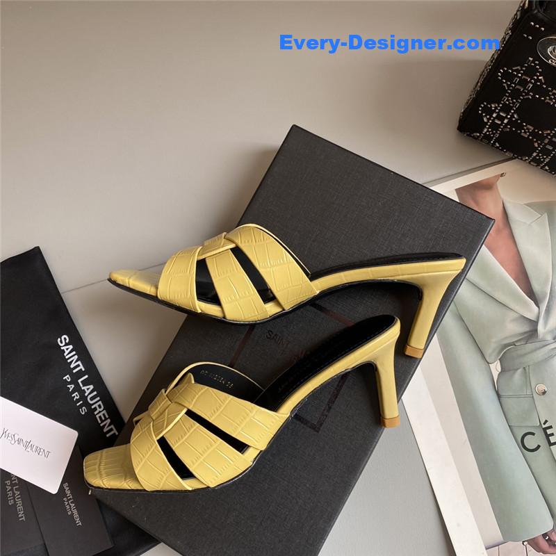 Y51 classic slippers