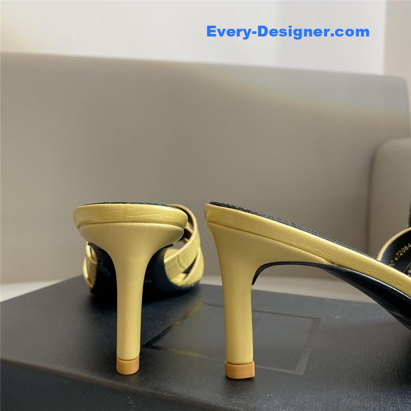 Y51 classic slippers