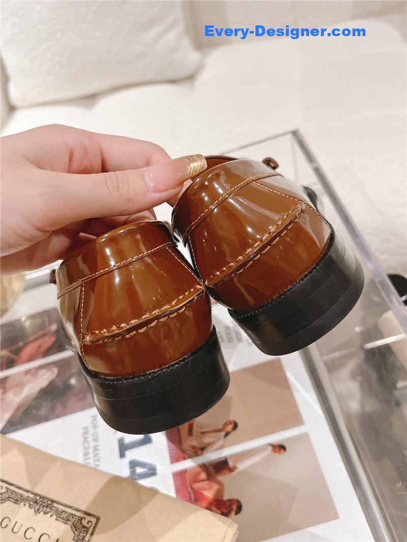 Gvc*1 british style loafers