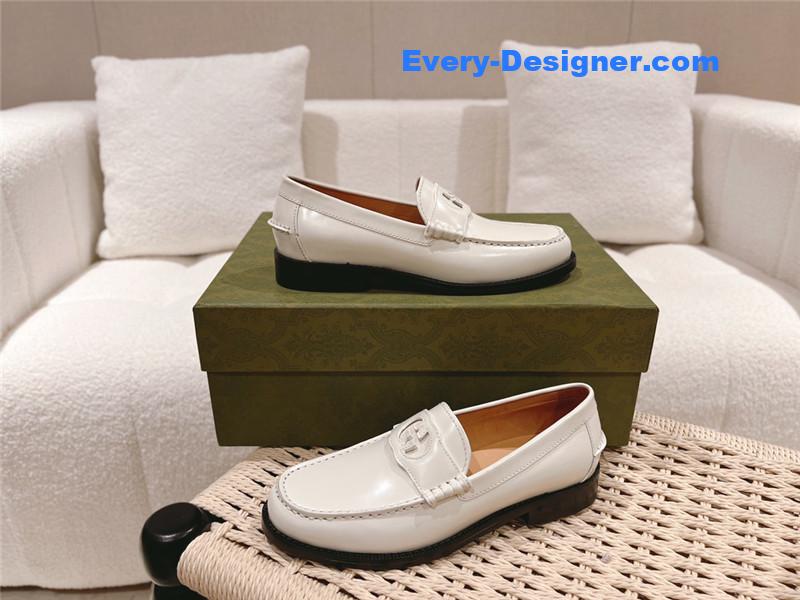 Gucci british style loafers