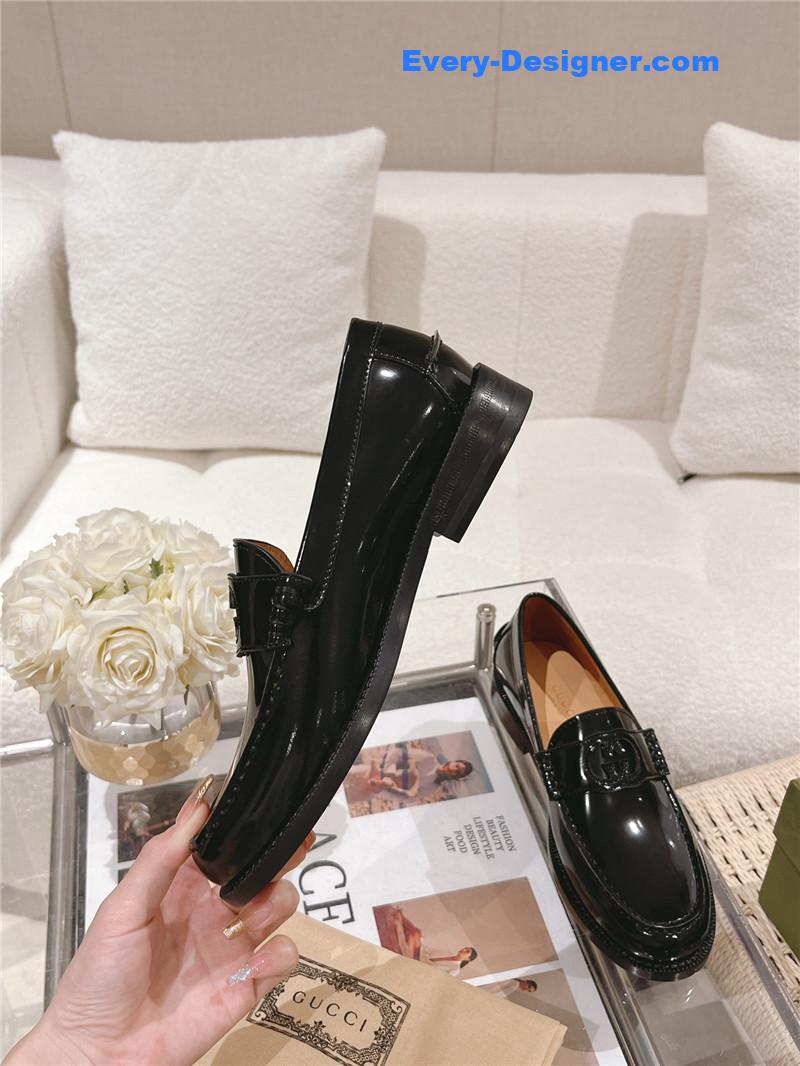 Gvc*1 british style loafers