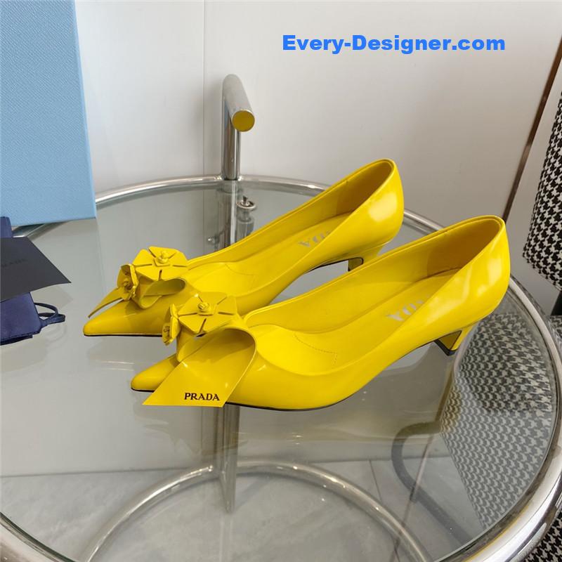 Pra*a flower pointed toe small cone heel shoes