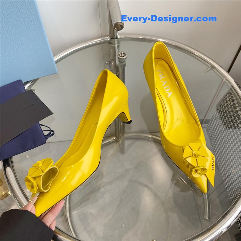Pra*a flower pointed toe small cone heel shoes