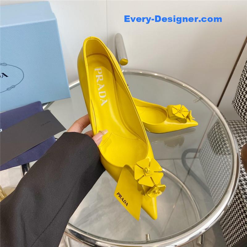 Pra*a flower pointed toe small cone heel shoes