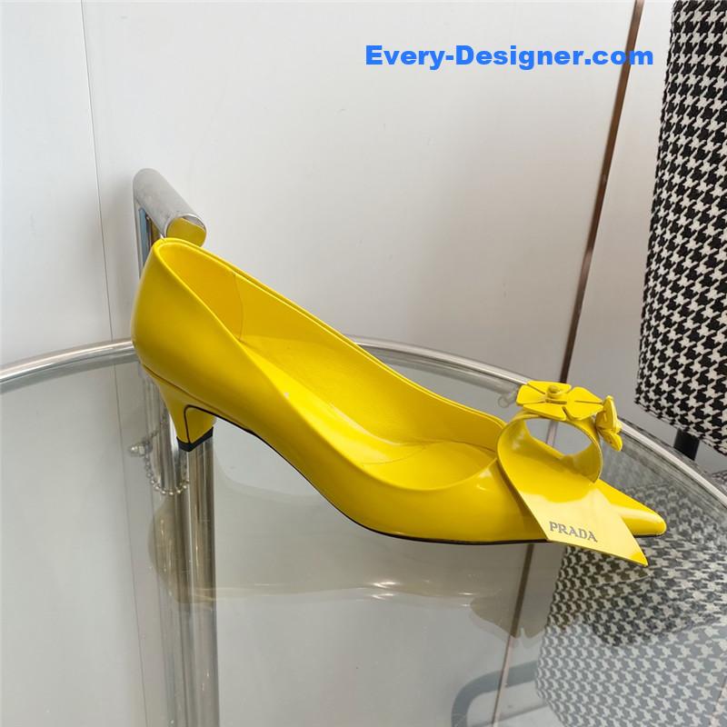 Pra*a flower pointed toe small cone heel shoes