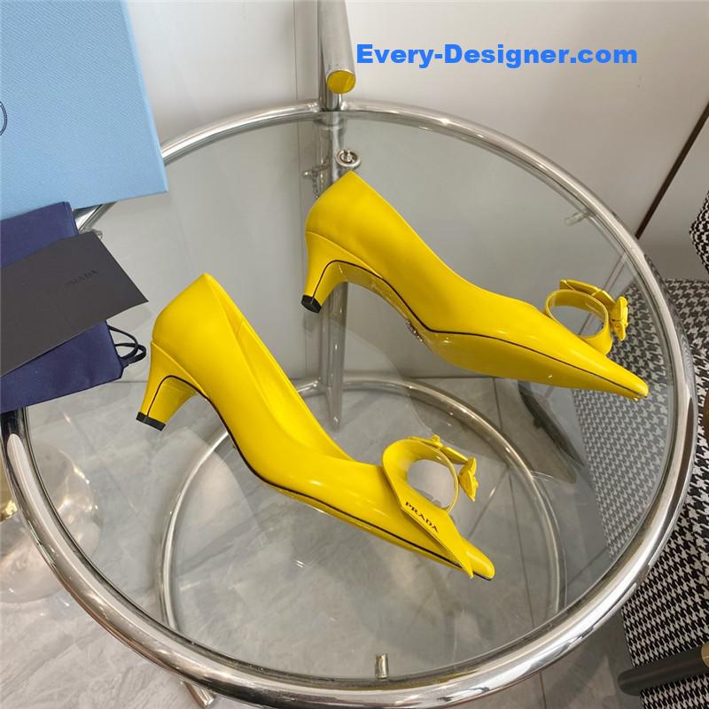Pra*a flower pointed toe small cone heel shoes
