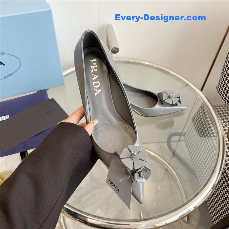 Pra*a flower pointed toe small cone heel shoes