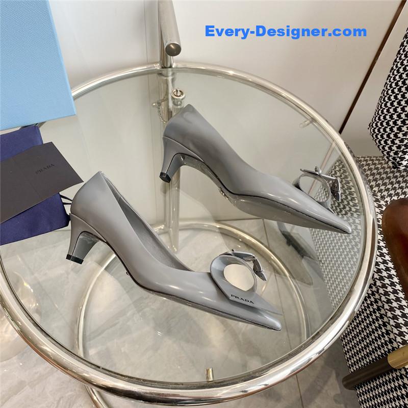 Pra*a flower pointed toe small cone heel shoes