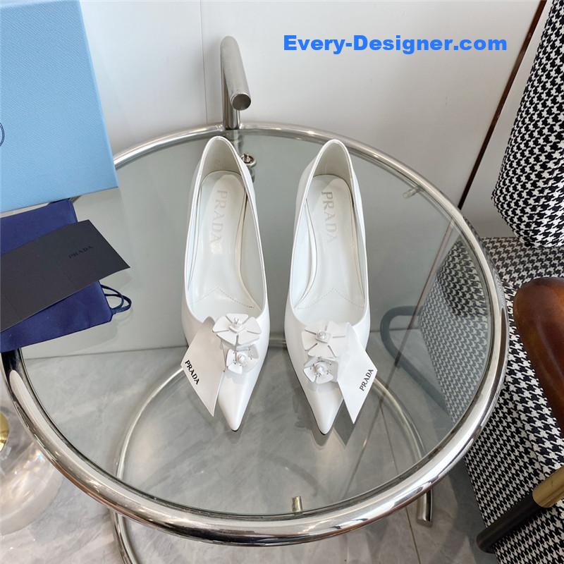 Pra*a flower pointed toe small cone heel shoes