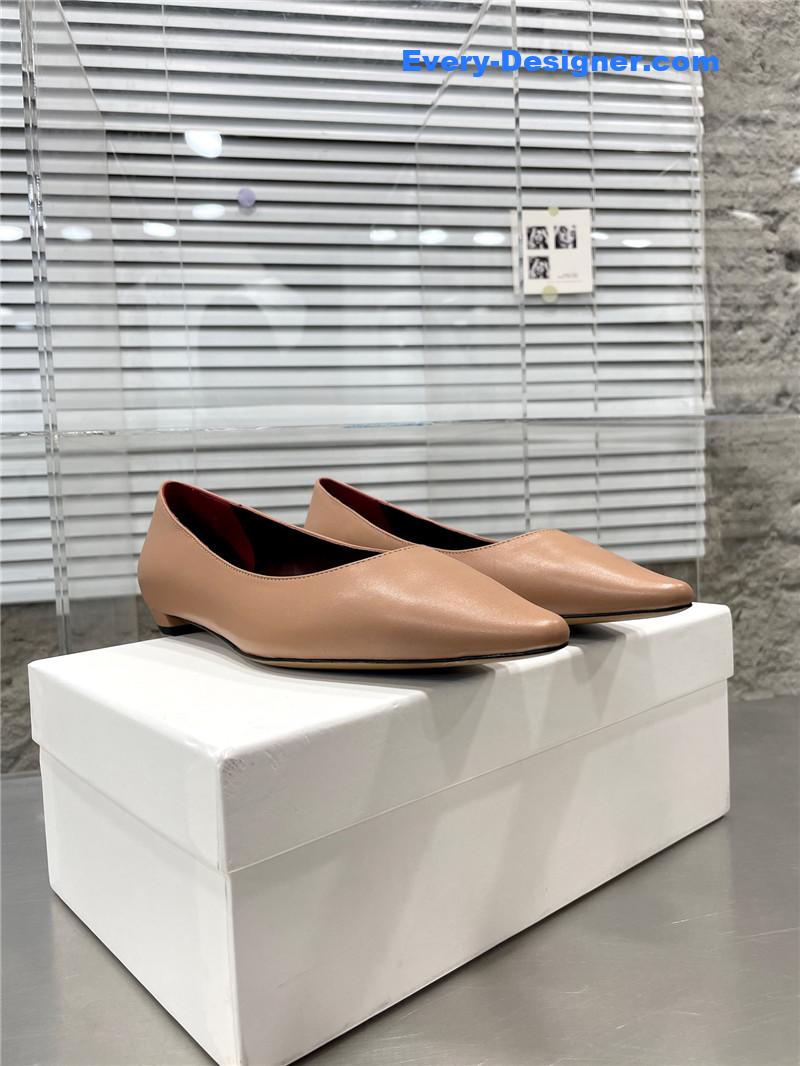 The row new French pointed toe chunky low-heeled shoes