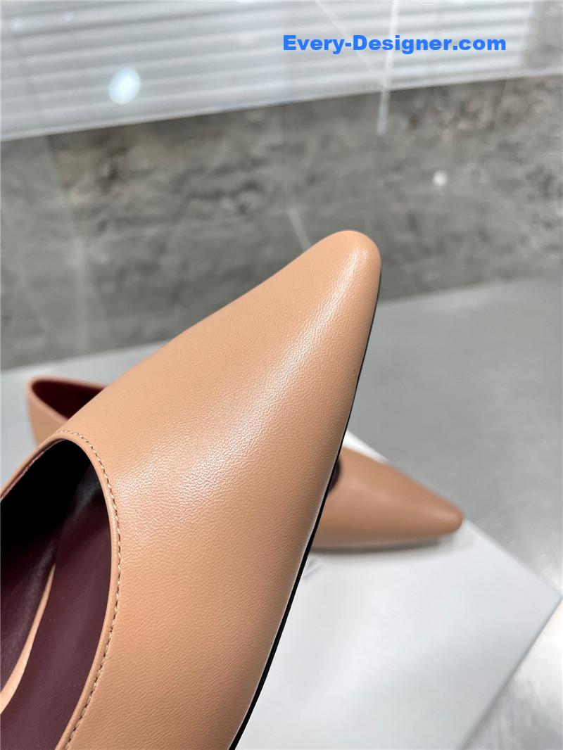 The row new French pointed toe chunky low-heeled shoes