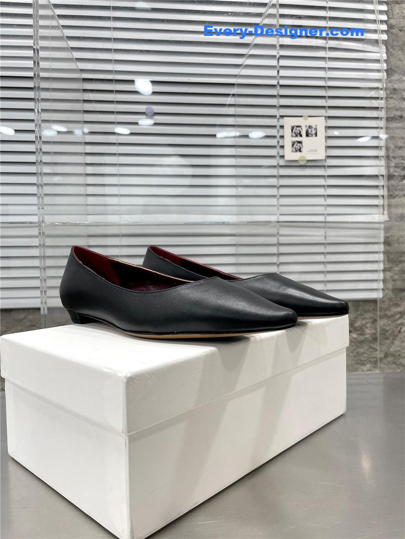 The R0w new french pointed toe chunky low-heeled shoes