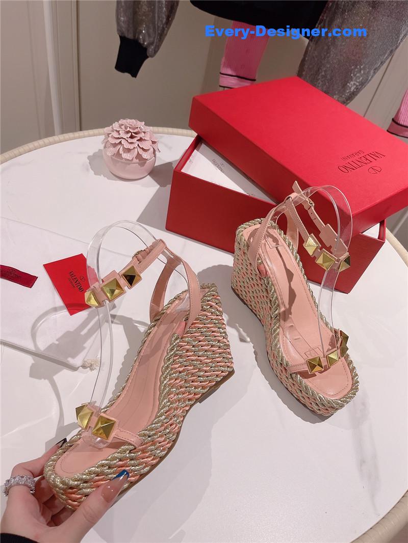 Va1e*ntin0 studded wedge sandals