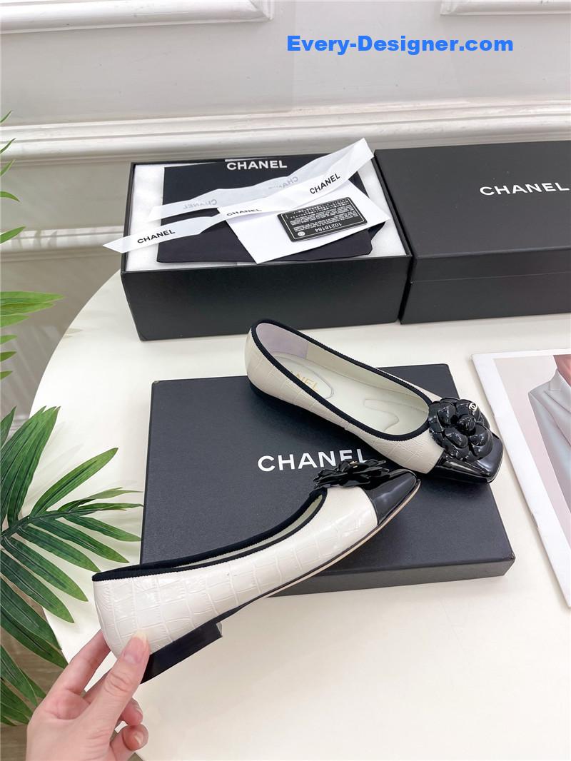 CC catwalk style camellia shoes