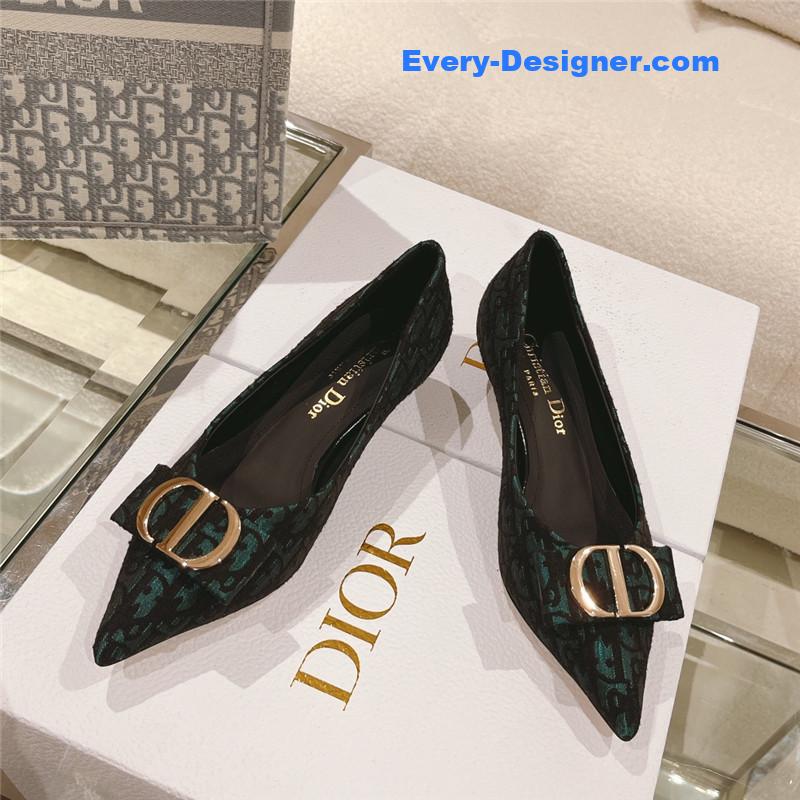 D10r early spring new cat heel shoes