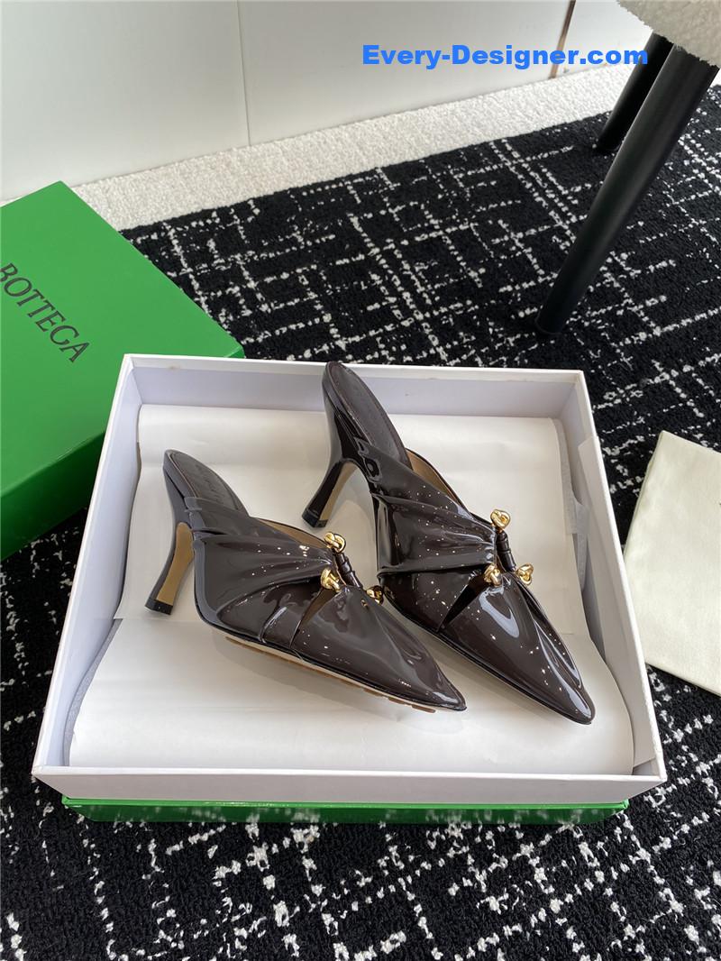 b0tt*ga Ven*ta pre-fall new bunnie mules