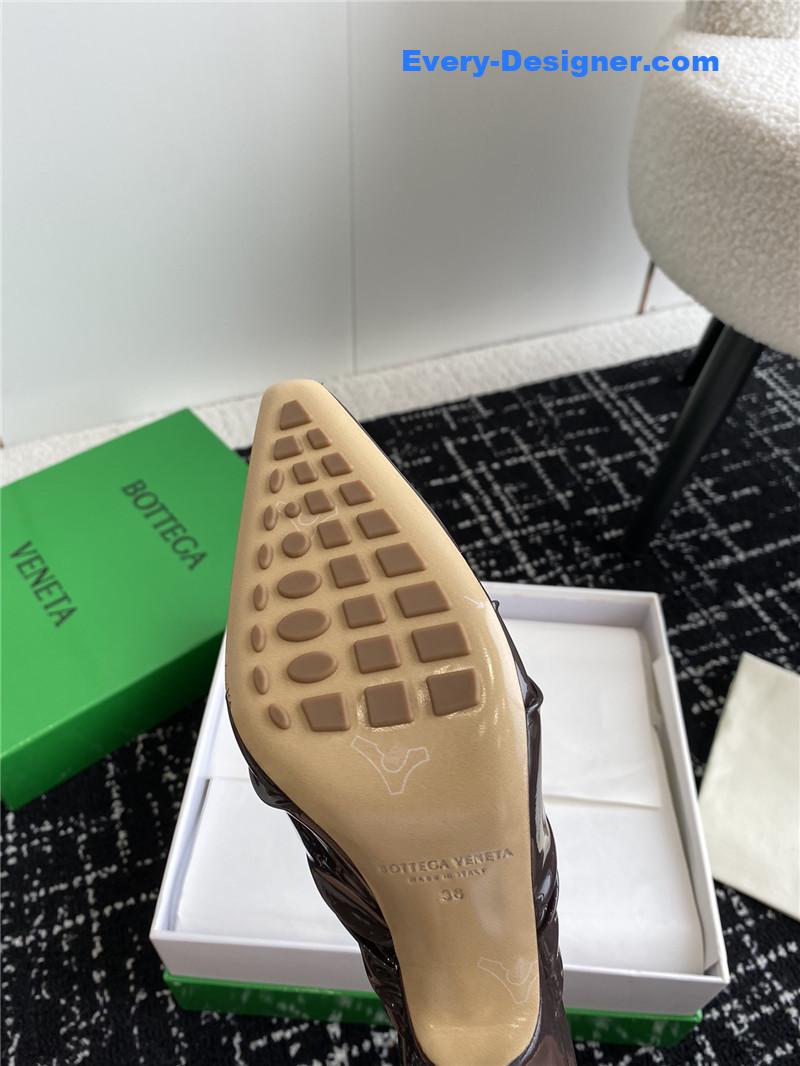 b0tt*ga Ven*ta pre-fall new bunnie mules