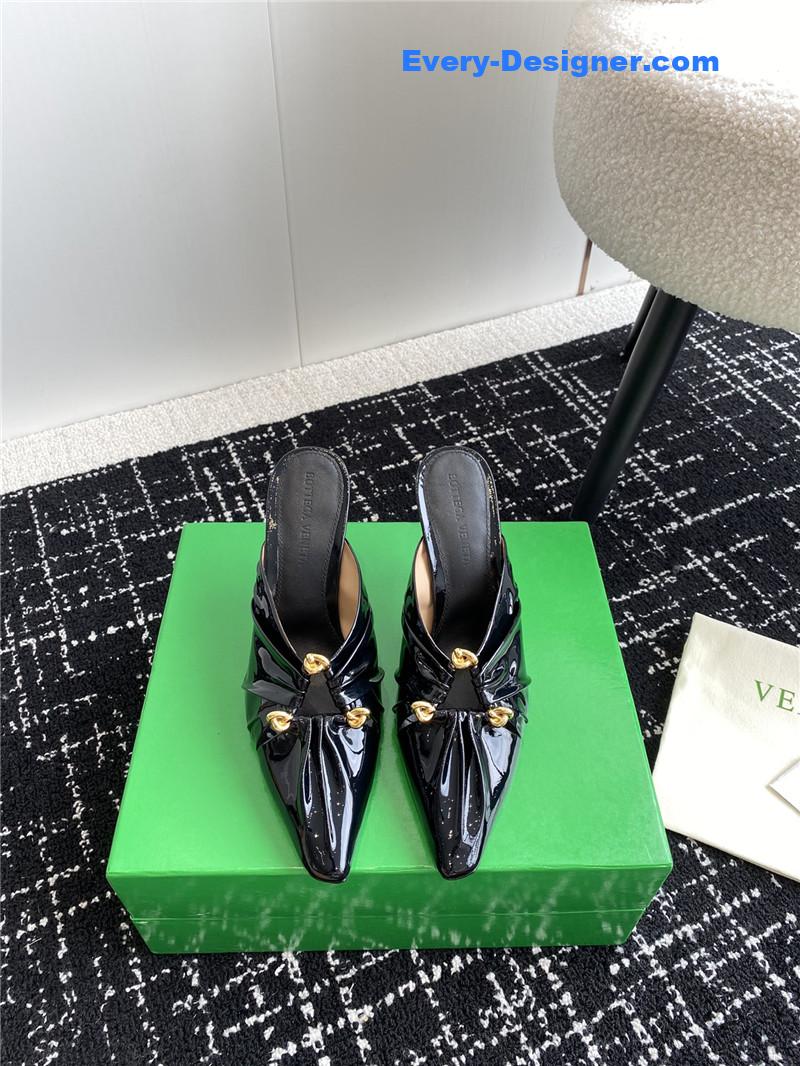 b0tt*ga Ven*ta pre-fall new bunnie mules