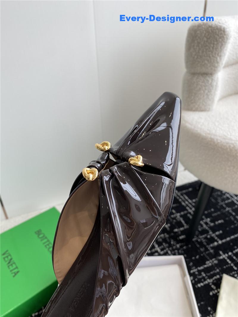 b0tt*ga Ven*ta pre-fall new bunnie mules