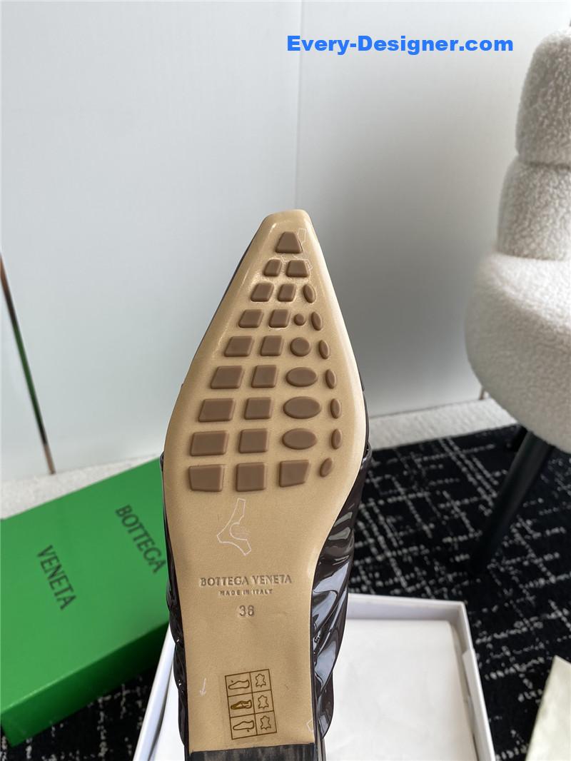 b0tt*ga Ven*ta pre-fall new bunnie mules