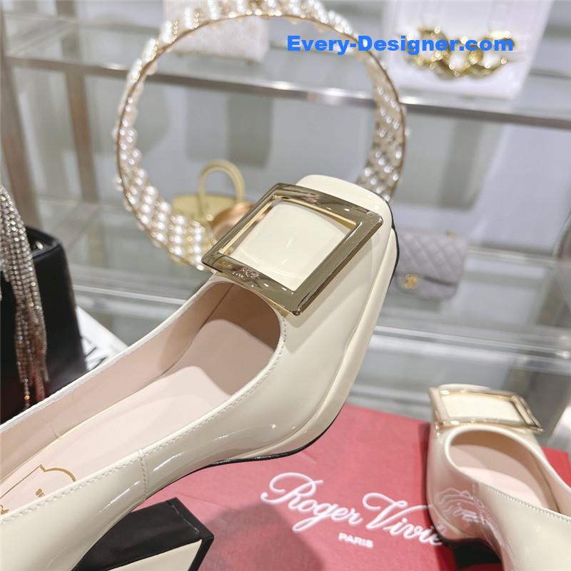 Roger vivier classic buckle pumps