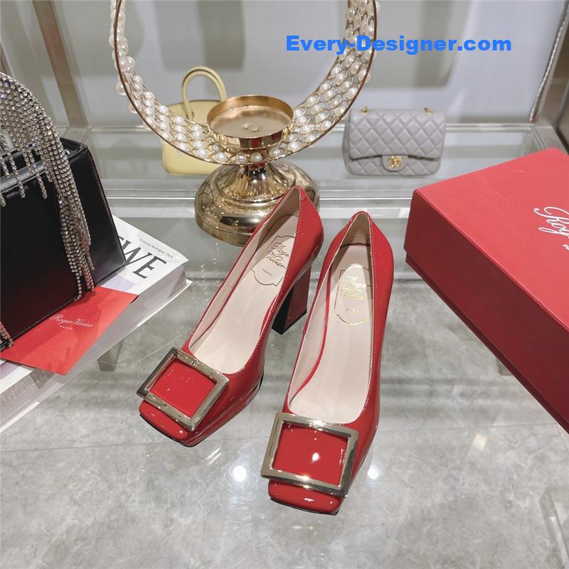 Roger vivier classic buckle pumps
