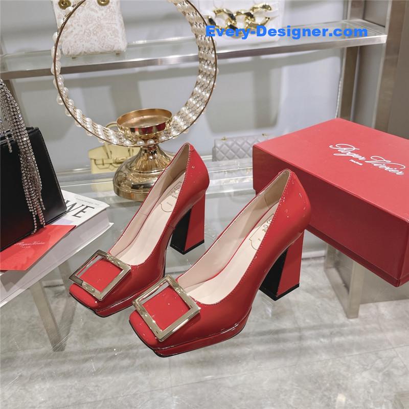 Roger vivier classic buckle pumps