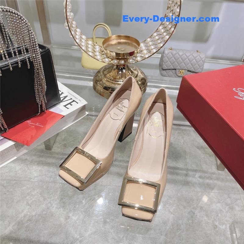 Roger vivier classic buckle pumps