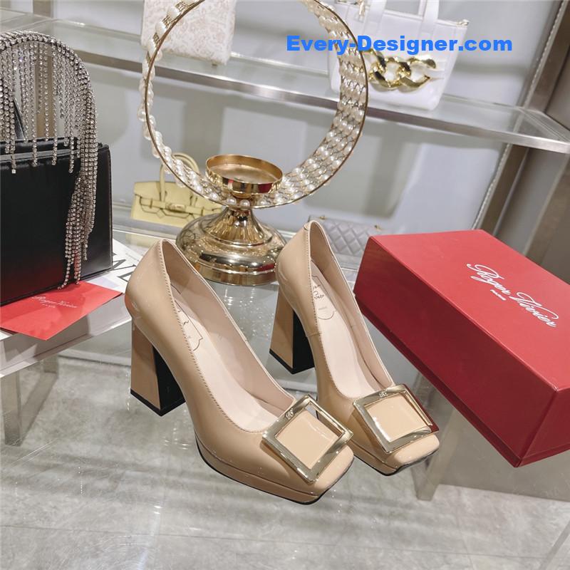 Roger vivier classic buckle pumps