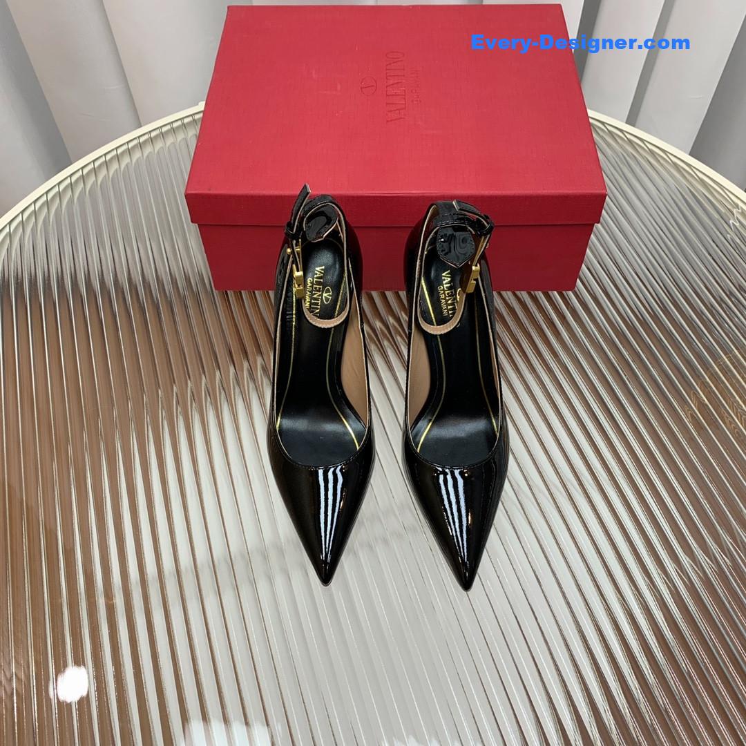 Va1e*ntin0 high heel pointed shoes